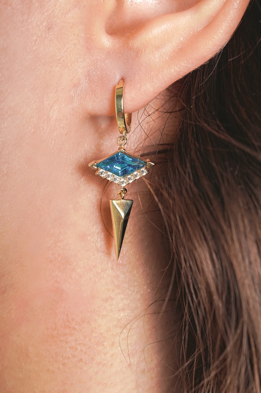 Hüseyin Alper :  �Kolyecik�i Bir Türk Tasar�m �mzas� Olarak Uluslararas� Pazara Ta��may� Hedefliyoruz�